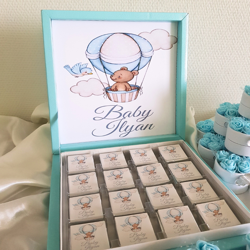 BOITE DE CHOCOLATS BLEU CIEL – Image 3